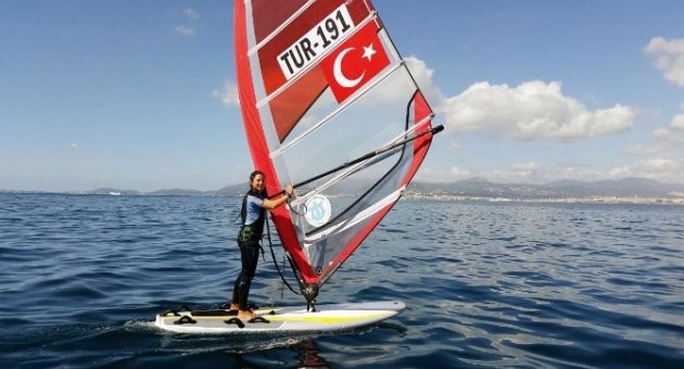 Milli Sörfçü Dilara, Olimpiyatlara Yelken Açacak
