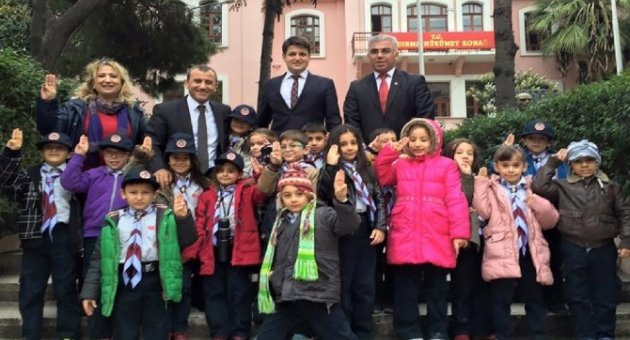 Minik İzciler Kaymakam Sonel’i Ziyaret Etti