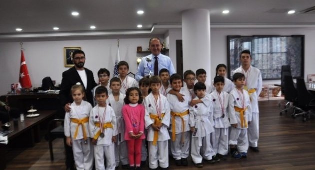 Minik Karatecilerin Büyük Başarısı