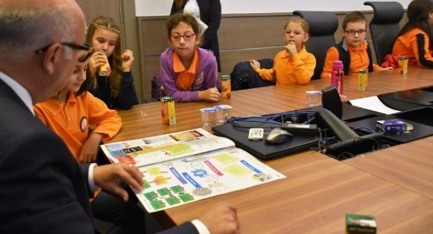 Minik Öğrenciler Başkan Eşkinat’ı Ziyaret Etti