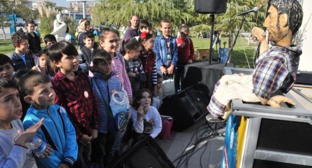 Minikler Dünya Çocuk Hakları Gününü Kutladı
