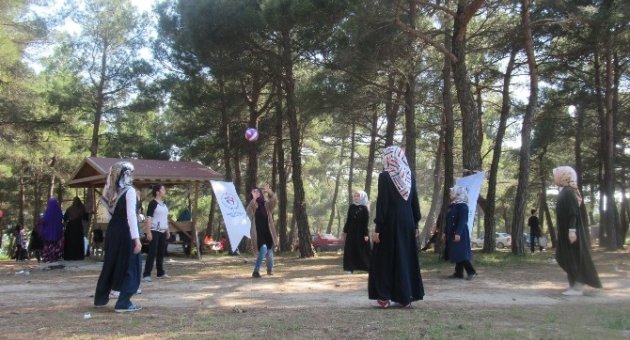 Misafir Öğrenciler Piknikte Eğlendi