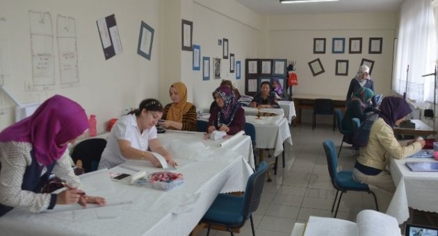 Moda Tasarımcıları Osmek’te Yetişiyor
