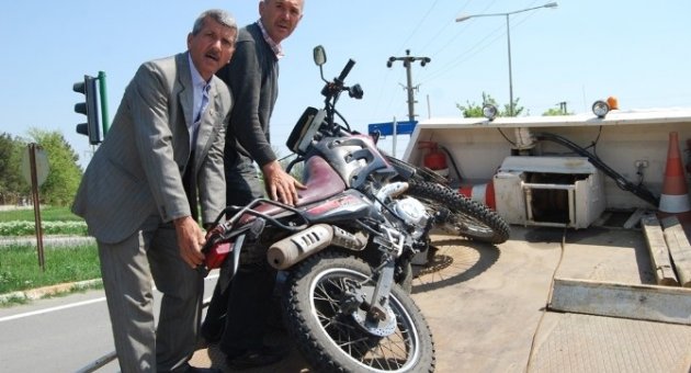 Motosikletten Uçarak Yaralandı