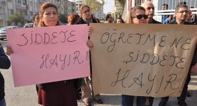 Müdür Yardımcısına Saldıran Veli Son Anda Engellendi