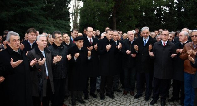 Mümin Gençoğlu Mezarı Başında Anıldı