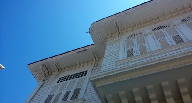Mütareke Evi Restorasyonun Üzerinden Bir Yıl Geçmeden Dökülmeye Başladı