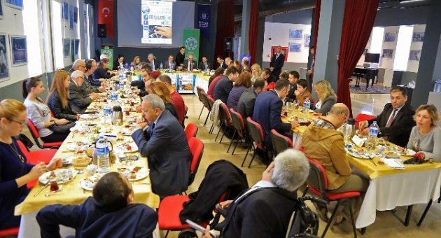 Müzelerde Engeller Kalkıyor