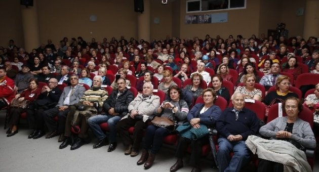 Müzeyyen Senar Şarkılarla Anıldı