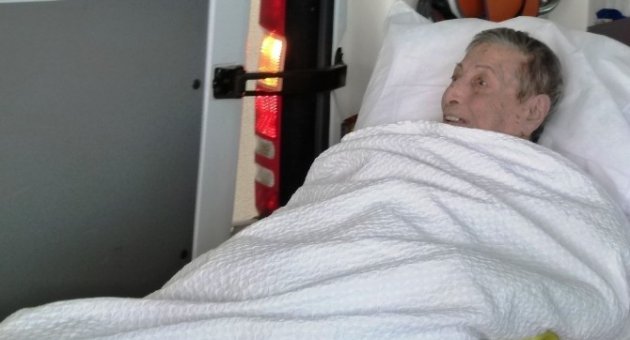 Müzeyyen Senar Zatürre Nedeniyle Yoğun Bakımda