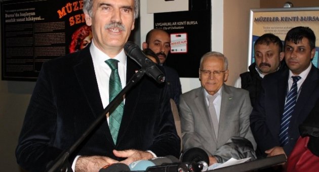Müzeyyen Senar’ın Kıyafetleri Bursa’da Sergileniyor