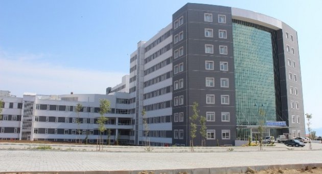 Namık Kemal Üniversitesi Tıp Fakültesi Uygulama Ve Araştırma Hastanesi Yeni Binasına Kavuşuyor