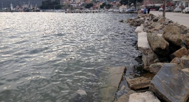 Narlı Sahillerinde Üzen Manzaralar