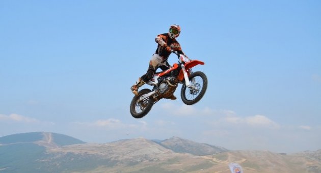 Nefes Kesen Motokros Yarışları Sonuçlandı