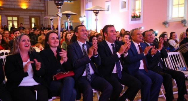 Nejat Uygur Buca’da Kahkahalarla Anıldı