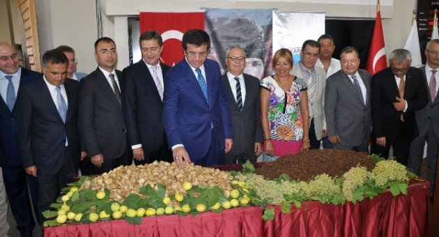 Nihat Zeybekci İzmir’de