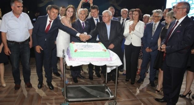 Nilüfer Belediyesi Çalışanları 28. Kuruluş Yıldönümünü Kutladı