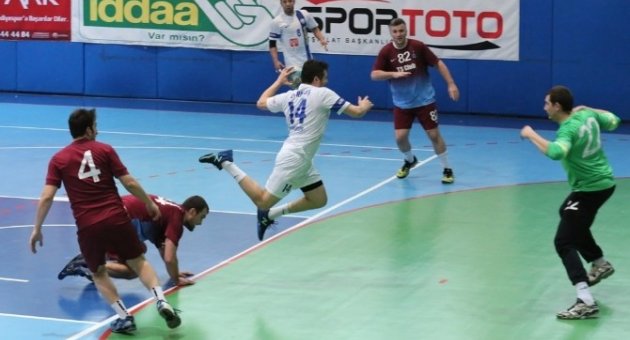Nilüfer Hentbolda Tam Gaz