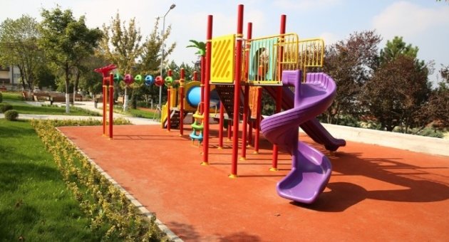Nilüfer’de Parklar Yenileniyor