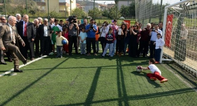 Nilüfer’de Spor Tesisi Olmayan Mahalle Kalmayacak