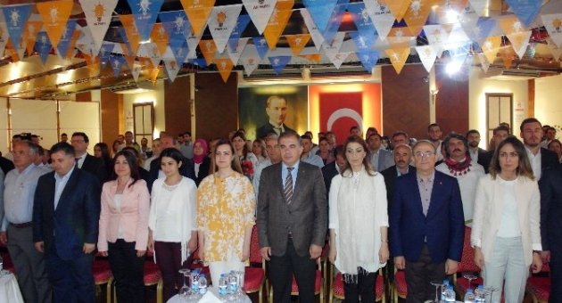 Nükhet Hotar’dan İzmir Teşkilatına Uyarı