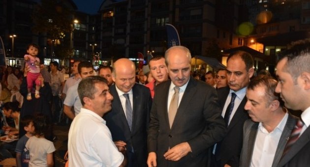 Numan Kurtulmuş Orucunu Vatandaşlarla Açtı