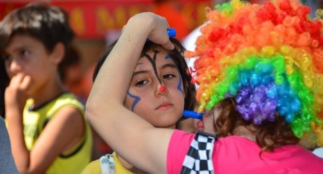 Ödemiş’in Kurtuluş Etkinliklerinde Çocuk Şenlikleri İlgi Görüyor