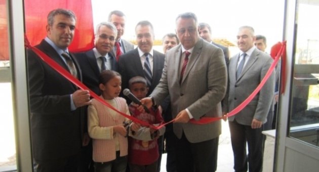 Ödemiş’te ’mutlu Aile Çocuk Evi’ Kütüphanesi Açıldı