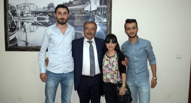 Öğrenci Temsilcilerinden Belediye Başkanı Özacar’a Ziyaret