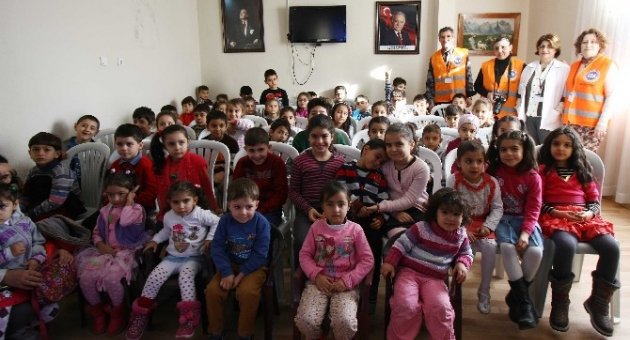 Öğrenciler Diş Bakımı Hakkında Bilgilendirildi