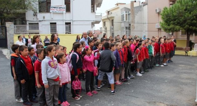 Öğrenciler İçin İlk Ders Zili Çaldı