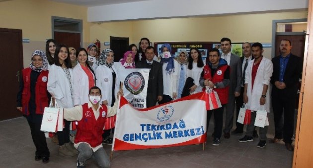 Öğrencilere Ağız Ve Diş Sağlığını Anlattılar