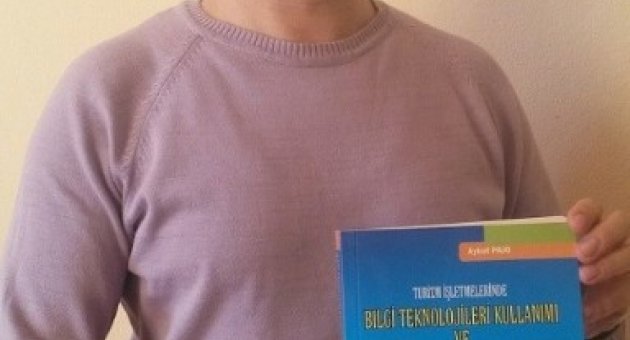 Öğretim Görevlisi Aykut Pajo’nun Kitabı Amazon.com’da