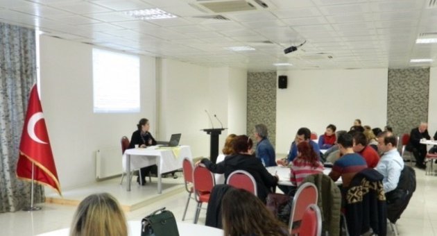 Öğretmenlere Proje Semineri Verildi