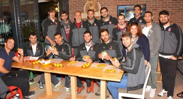 Ohannesburger’den Balspor’a Destek