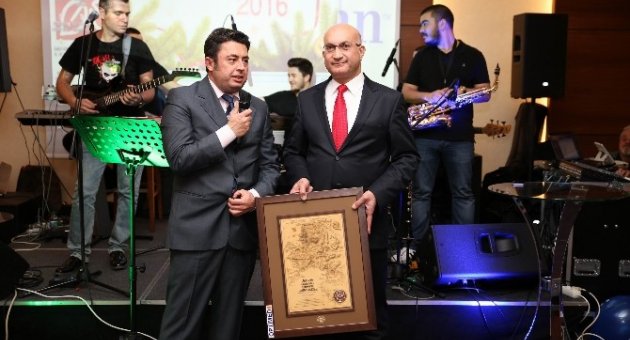 Optimed’den Yeni Yıl Yemeği