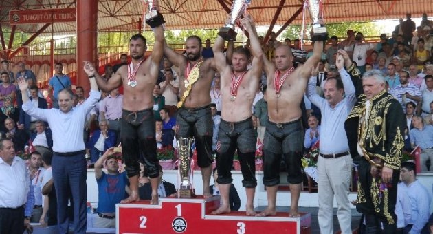 Orhan Okulu Altın Kemeri Taktı