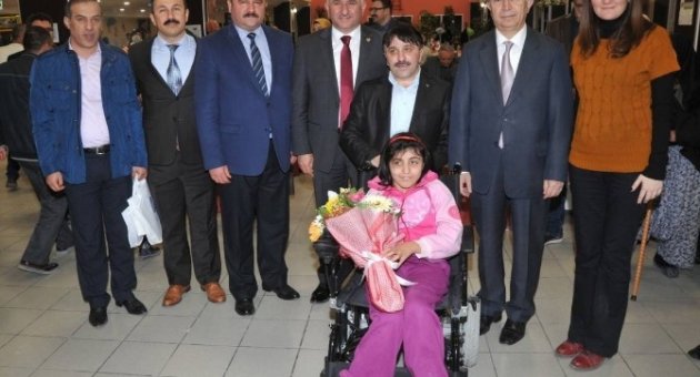 Orhangazi Belediyesi, Otizmli Çocuklar Ve Aileleriyle Bir Araya Geldi