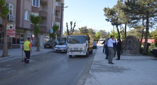 Orhangazi Caddeleri Temizleniyor