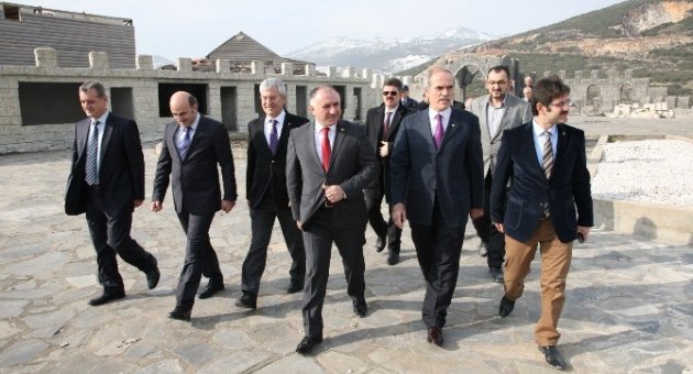 Orhangazi Kalesi Sosyal Tesis Oluyor