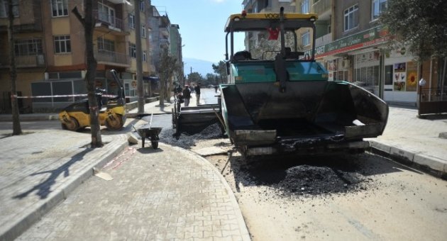Orhangazi’de Asfalt Çalışmaları Aralıksız Devam Ediyor