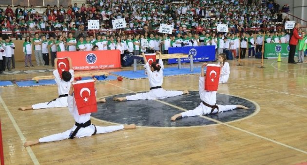 Orhangazi’de Şenlik Havasında Spor