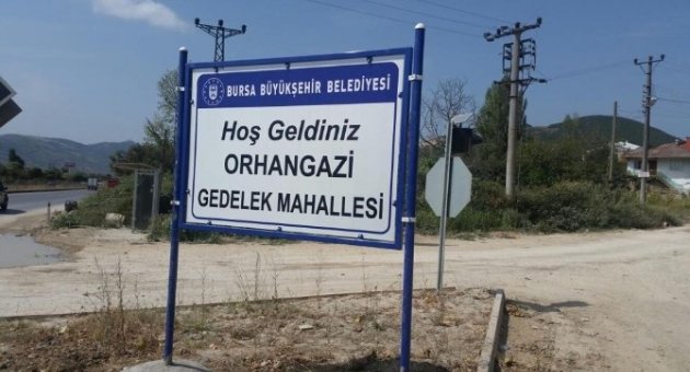 Orhangazi’deki Mahalle Tabelaları Yenileniyor