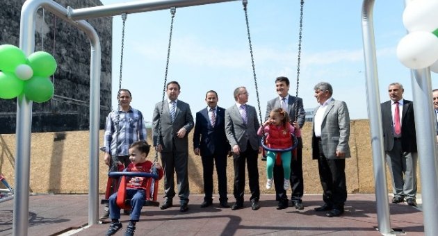 Osmangazi’de Hizmet Sağanağı Sürüyor