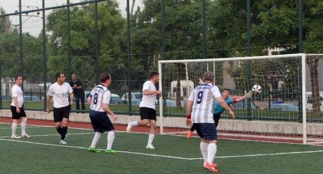 Osmangazi’de Şampiyon Özel Kalem