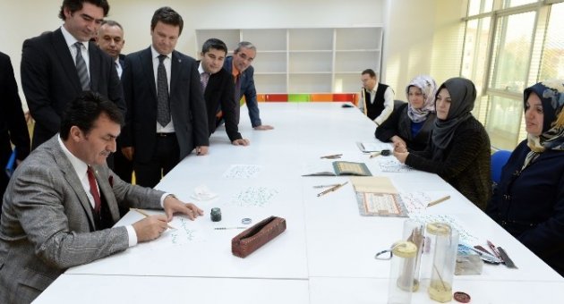 Osmek 33 Farklı Branşta Eğitim Veriyor