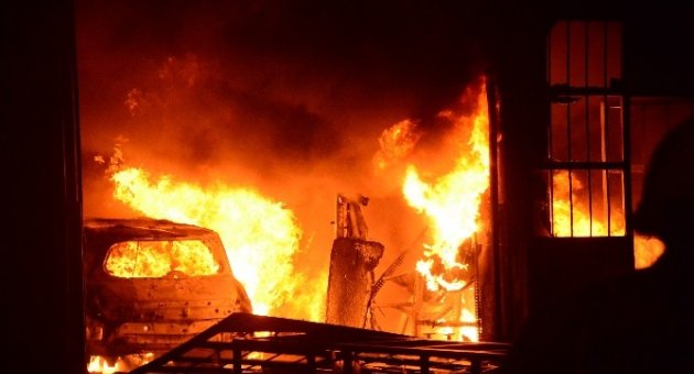 Oto Tamirhanesinde Patlama