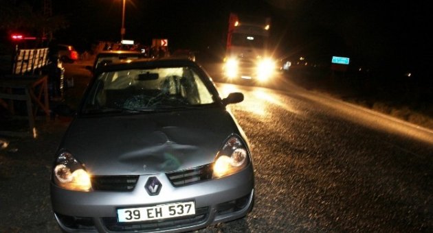 Otobüsten İnen Kadına Otomobil Çarptı