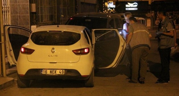 Otomobilde Kanlı İnfaz