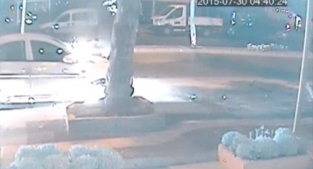 Otopark Kavgası Yüzünden Darp Edilen Kadının Şimdi De Aracı Kundaklandı